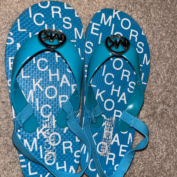 Kids Michael Kors Flip flops Size 11/12 - Picture 3 of 6